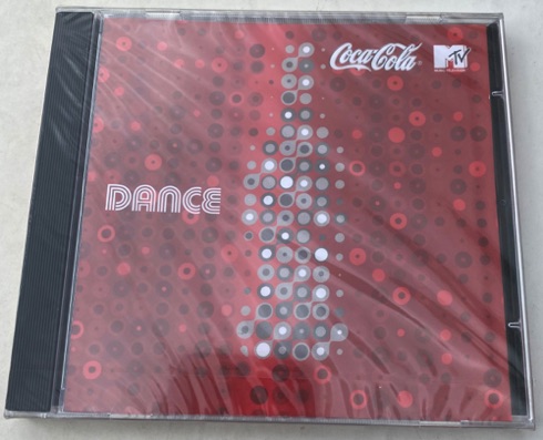 26107-1 € 4,00 coca cola CD dance.jpeg